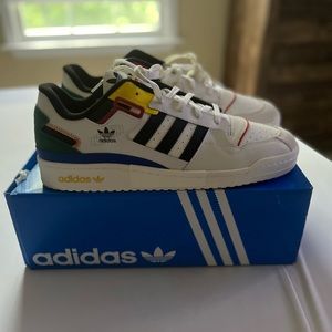 Brand new and never worn.